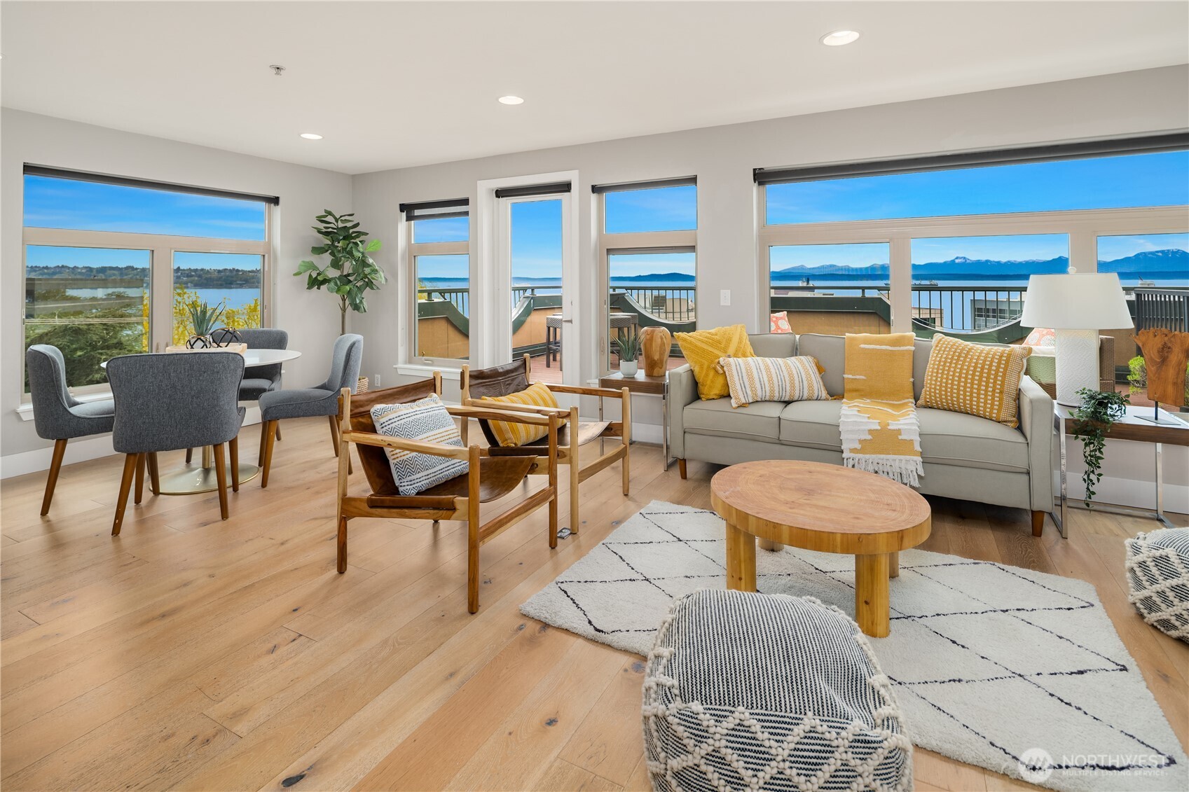120 1st Avenue W #501, Seattle, WA 98119