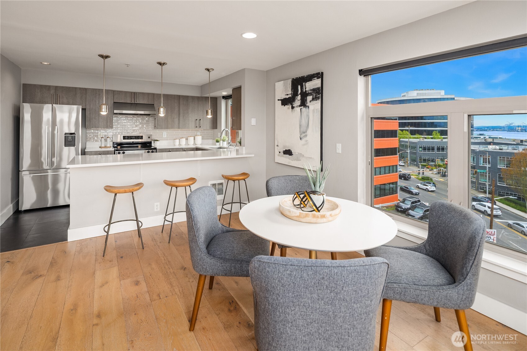 120 1st Avenue W #501, Seattle, WA 98119
