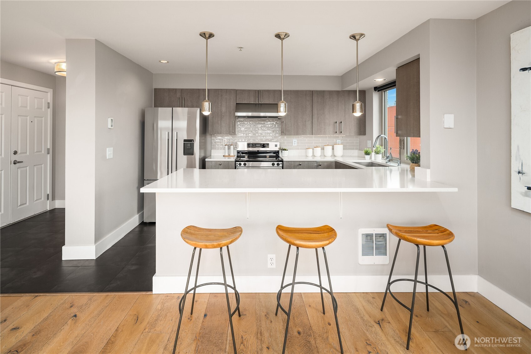 120 1st Avenue W #501, Seattle, WA 98119