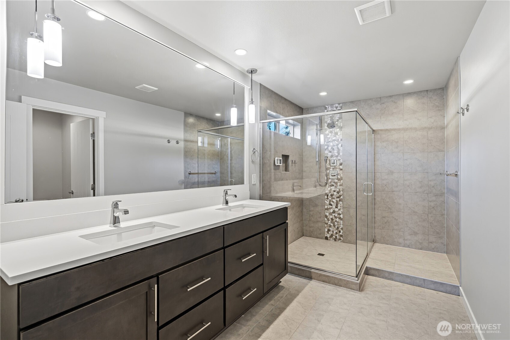 3105 S 276th Court , Auburn, WA 98001