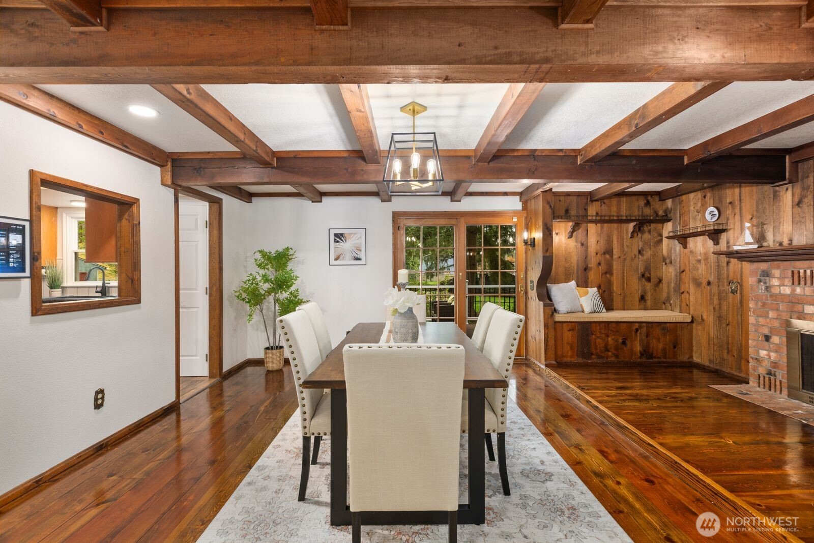5611 240th Street SE, Woodinville, WA 98072-8607