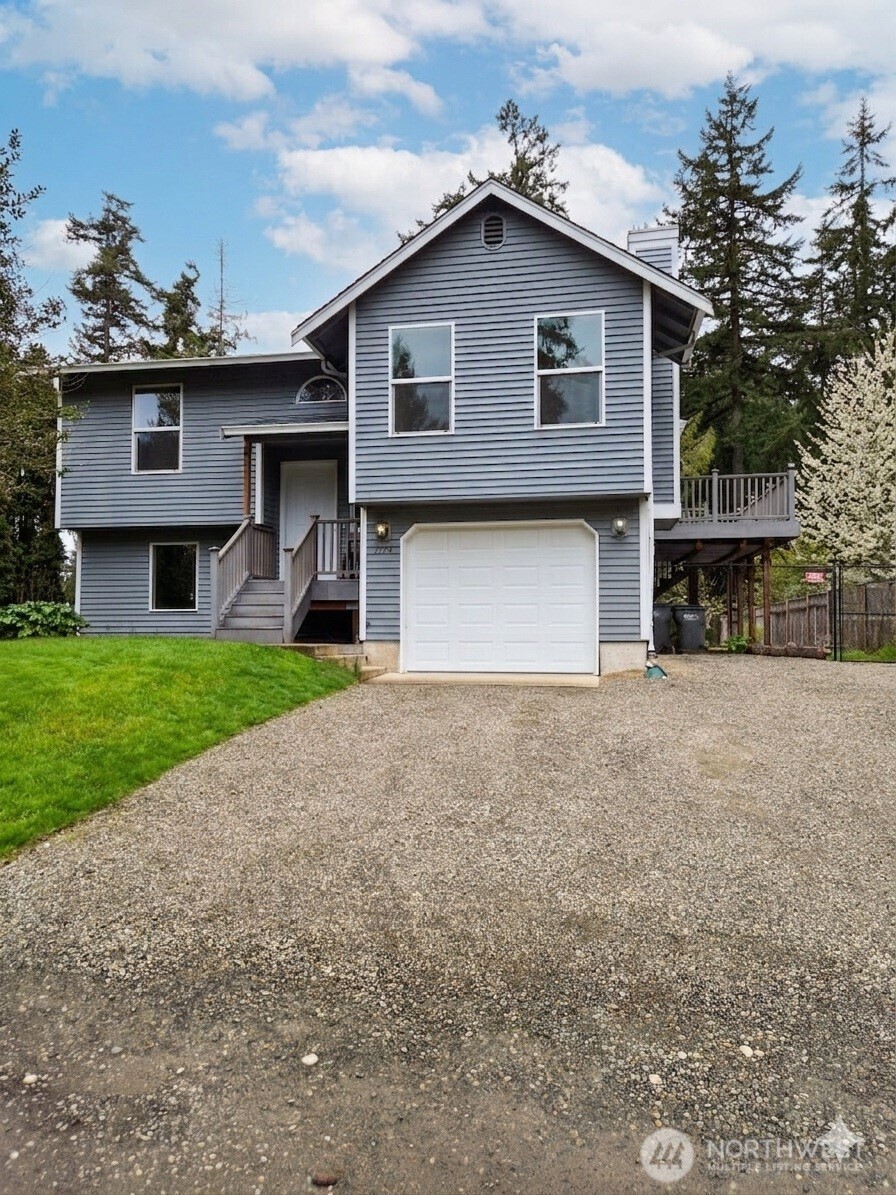 7195 E Stanley Lane , Port Orchard, WA 98366