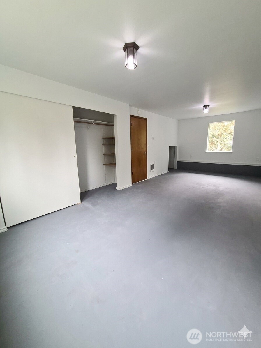 7195 E Stanley Lane , Port Orchard, WA 98366