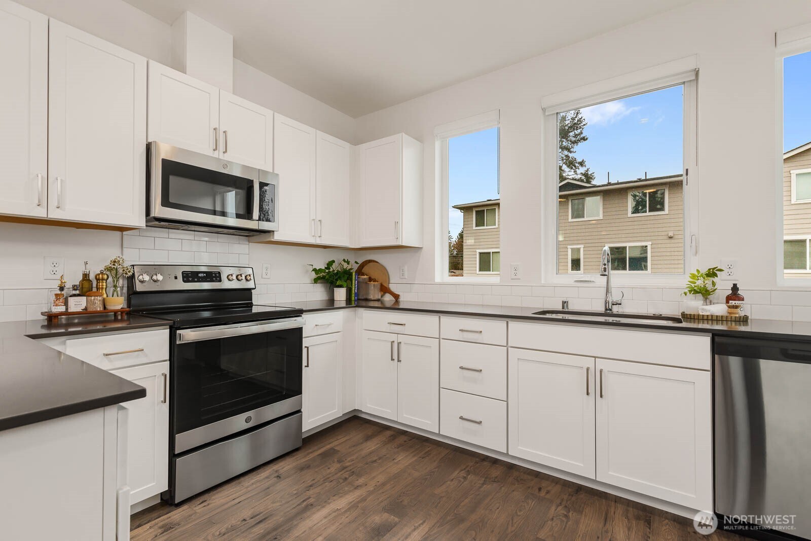 5118 164th Street SW #D6, Edmonds, WA 98026