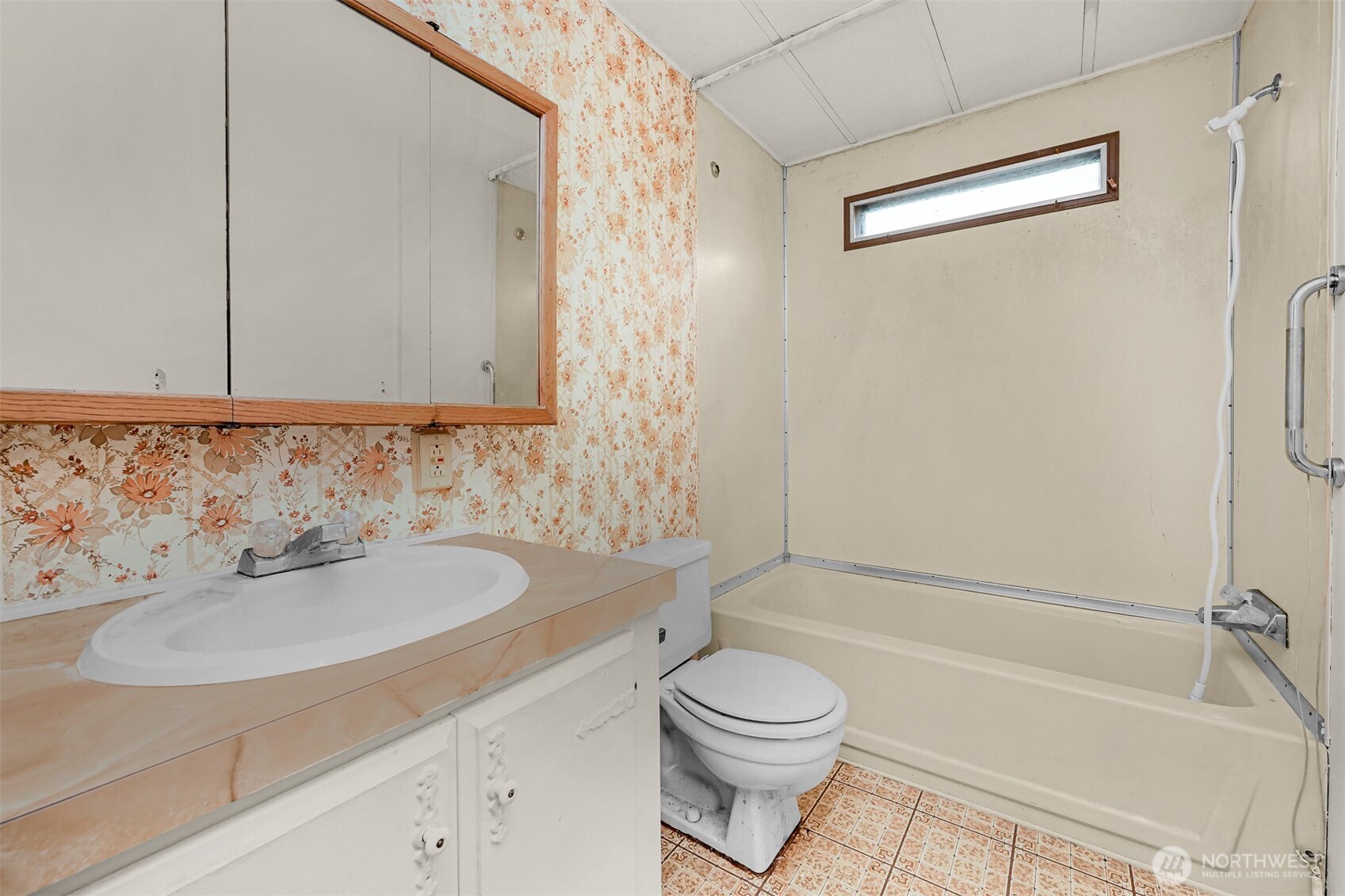 4257 Cody Road , Blaine, WA 98230-6901