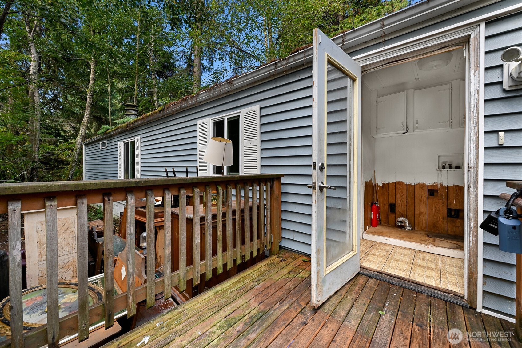 4257 Cody Road , Blaine, WA 98230-6901