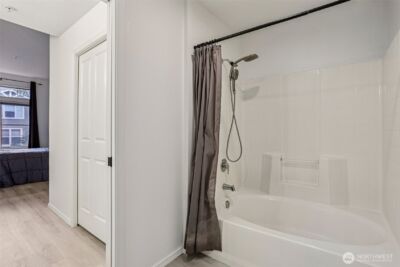 23760 SE 52nd Lane #14-1, Issaquah, WA 98029 - Photo 13