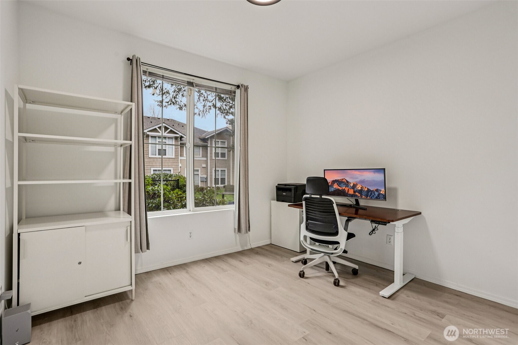 23760 SE 52nd Lane #14-1, Issaquah, WA 98029