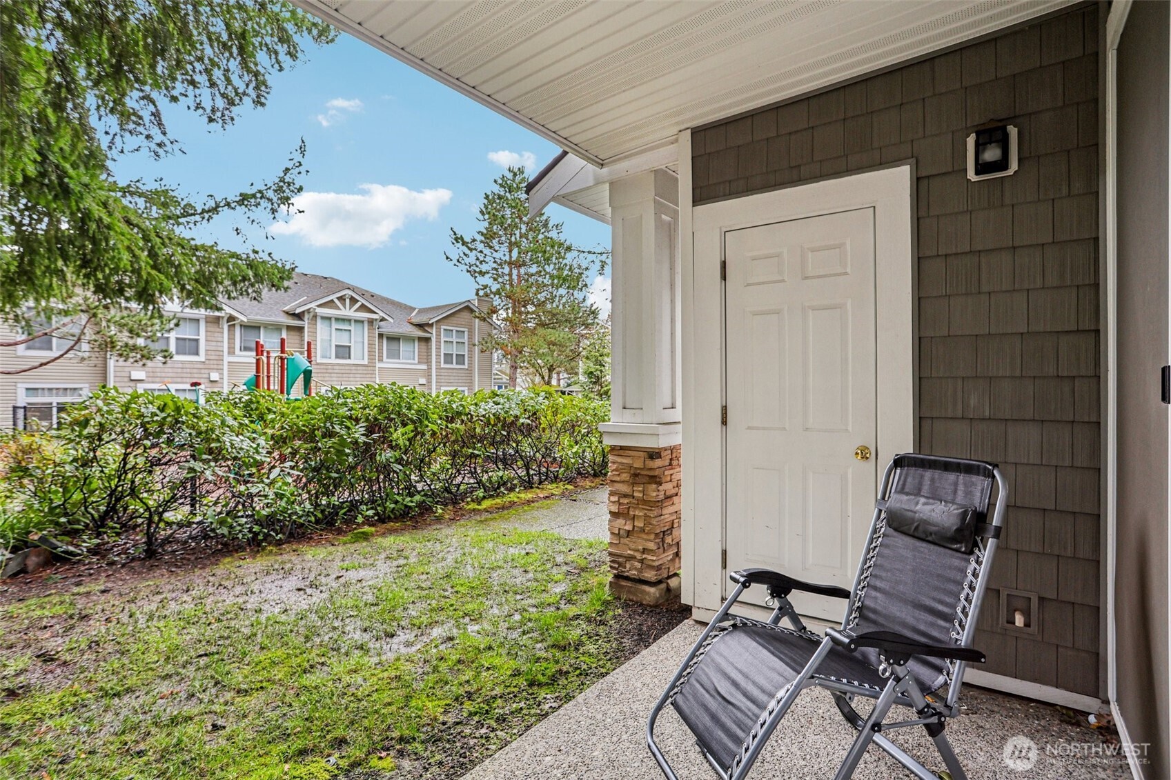 23760 SE 52nd Lane #14-1, Issaquah, WA 98029