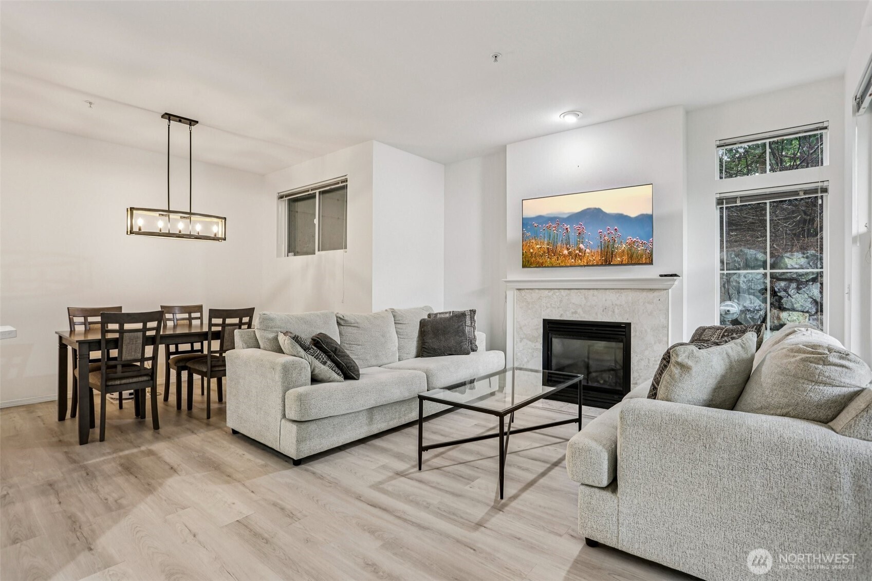 23760 SE 52nd Lane #14-1, Issaquah, WA 98029