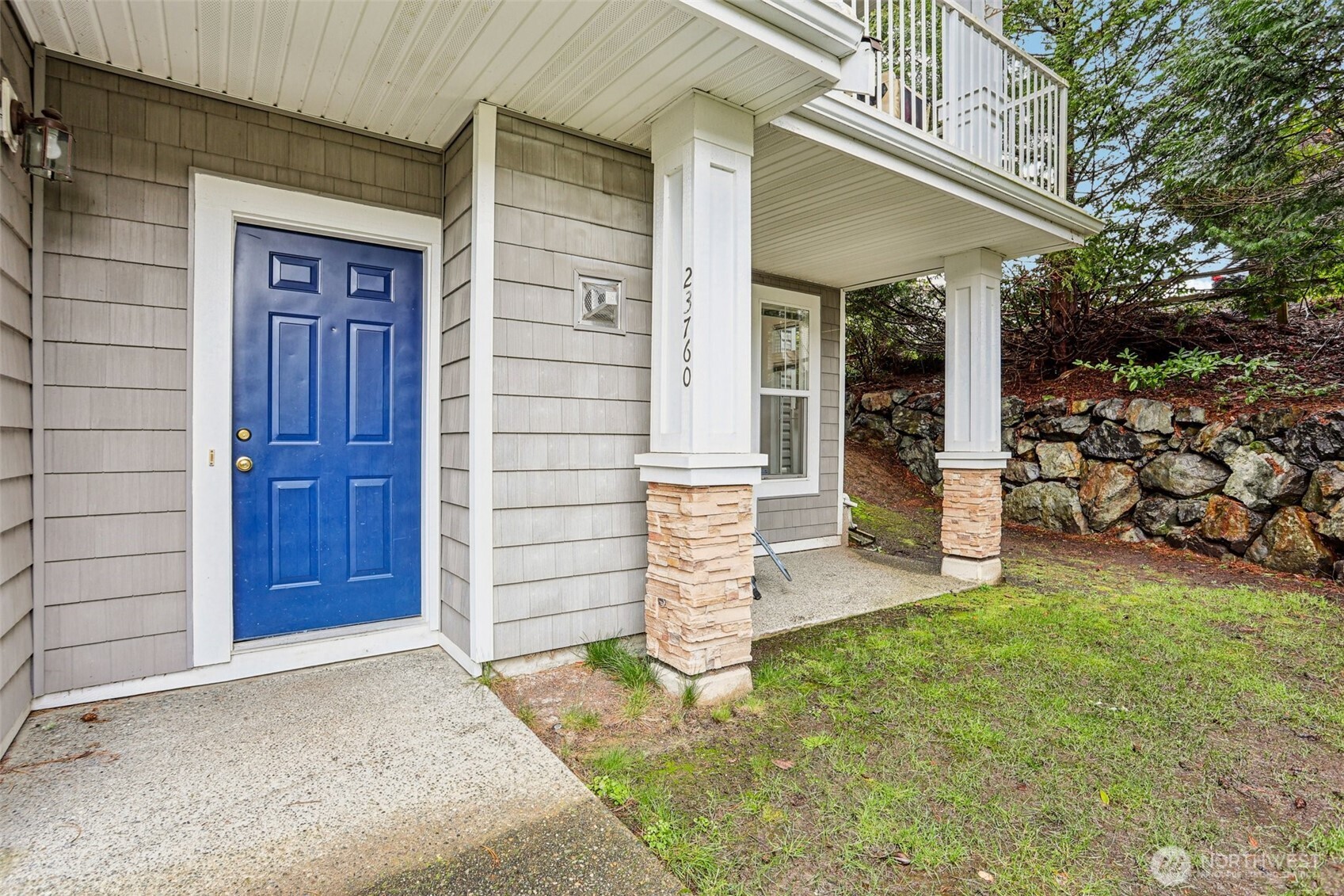 23760 SE 52nd Lane #14-1, Issaquah, WA 98029