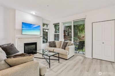 23760 SE 52nd Lane #14-1, Issaquah, WA 98029 - Photo 4
