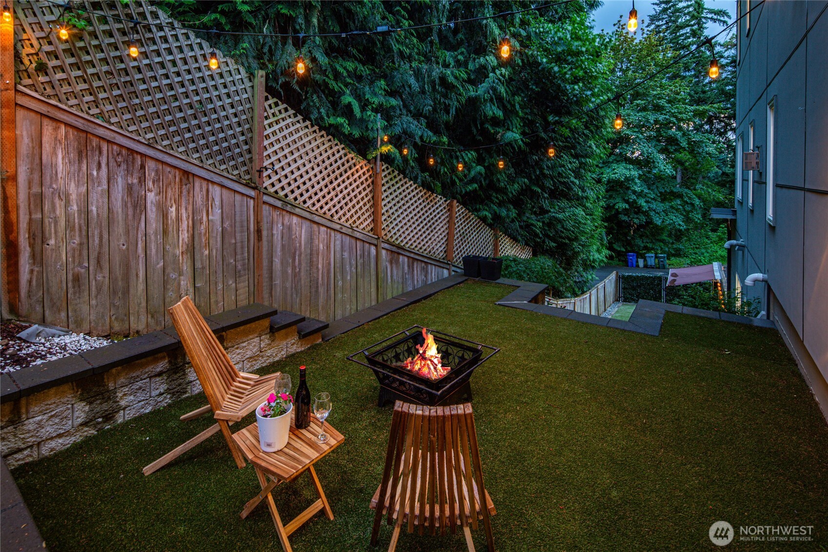 1312 211th Avenue NE, Sammamish, WA 98074