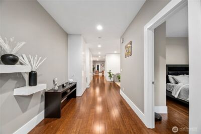 1312 211th Avenue NE, Sammamish, WA 98074 - Photo 4