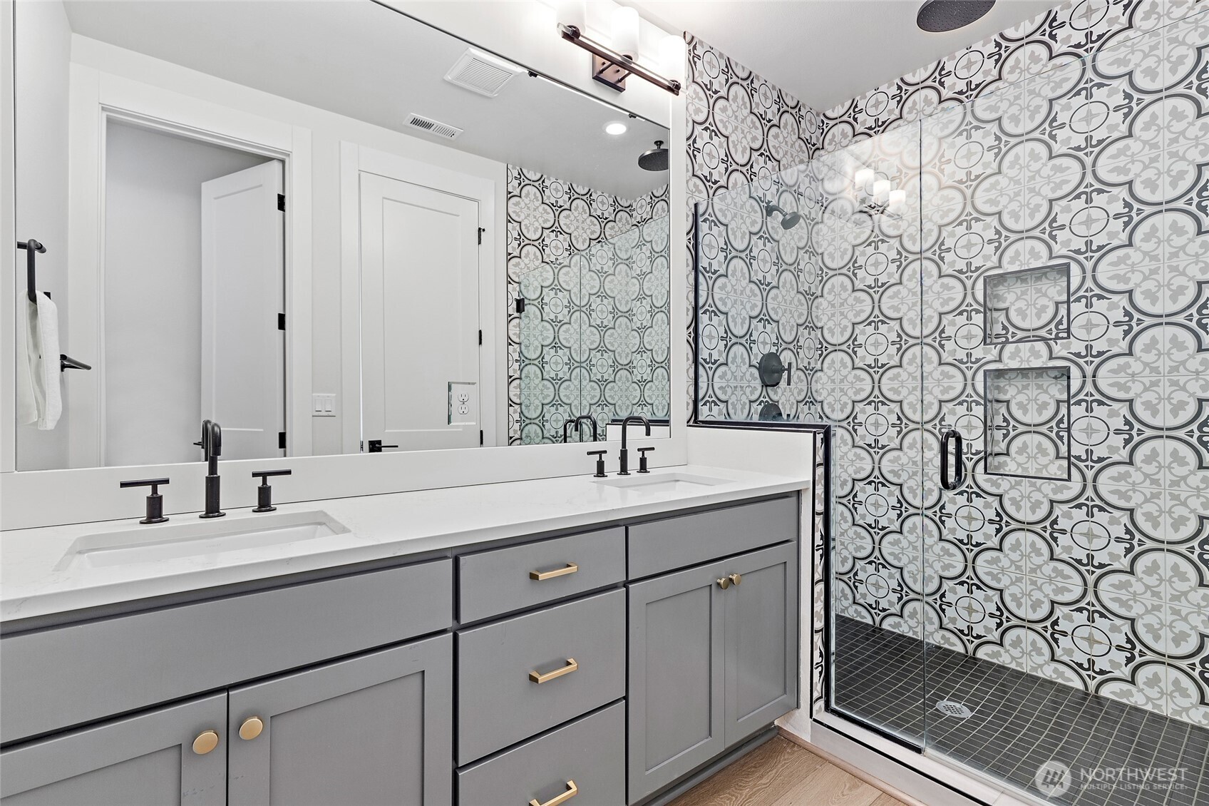 21724 25th Avenue SE #A, Bothell, WA 98021