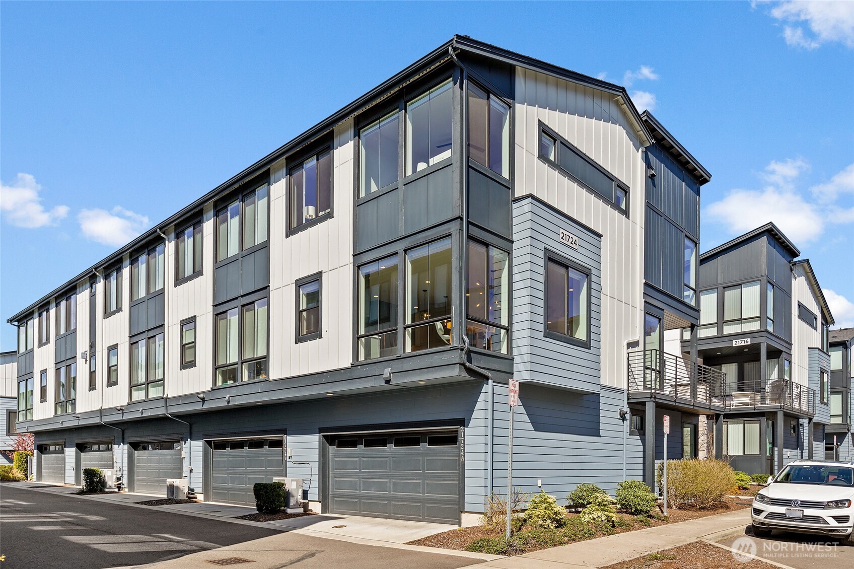 21724 25th Avenue SE #A, Bothell, WA 98021