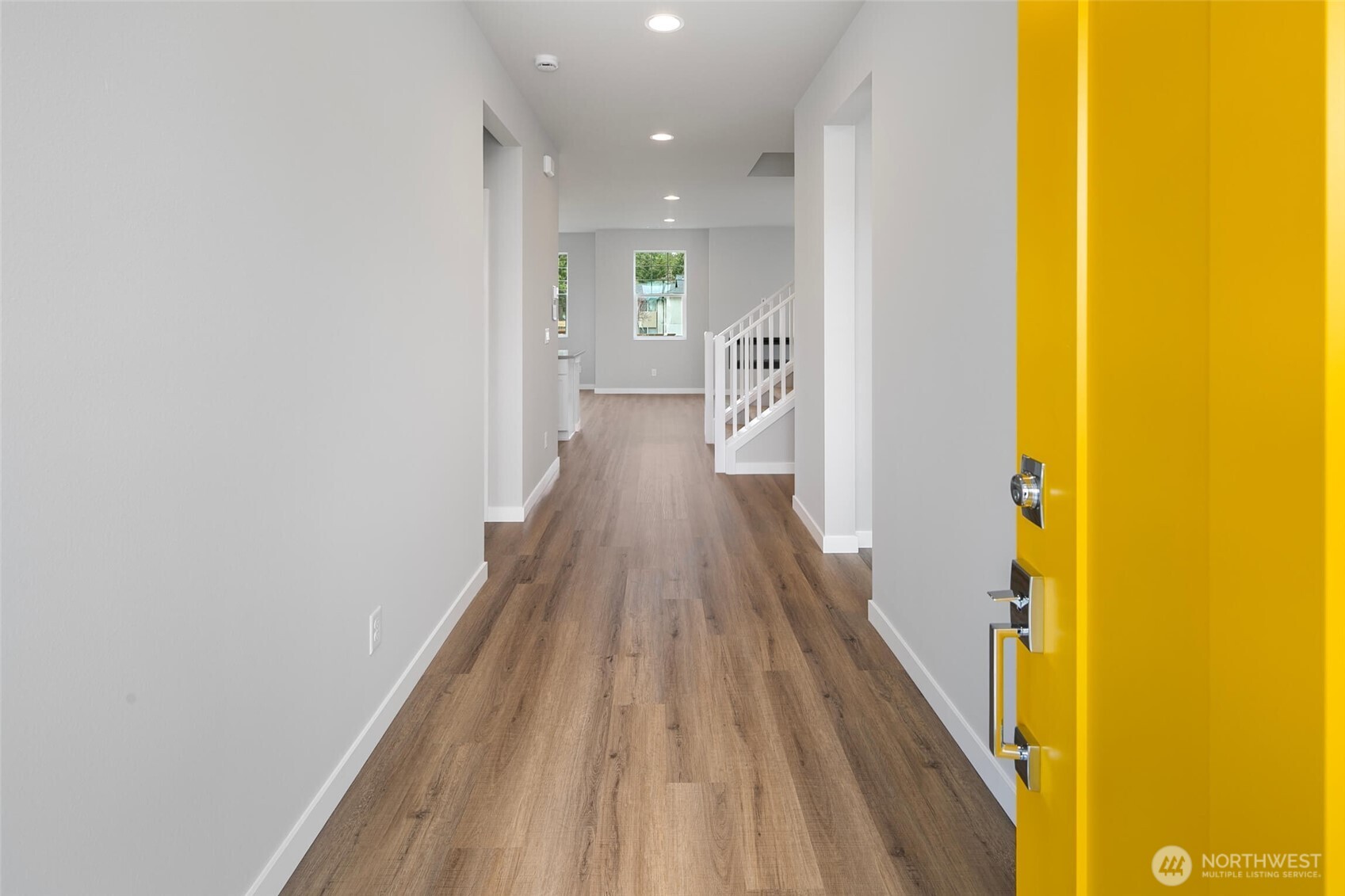 562 SW 97th Street #4, Seattle, WA 98106