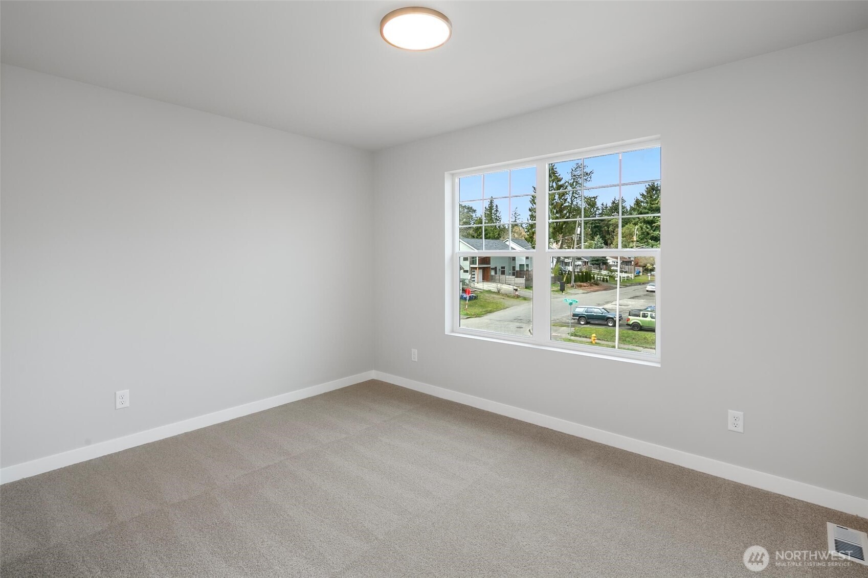562 SW 97th Street #4, Seattle, WA 98106