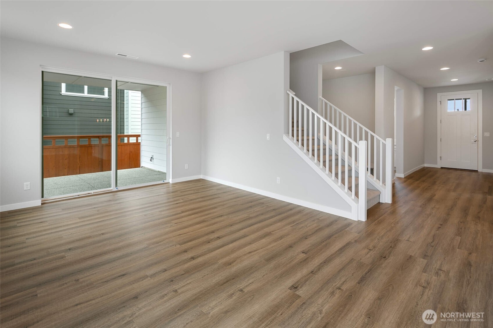 562 SW 97th Street #4, Seattle, WA 98106