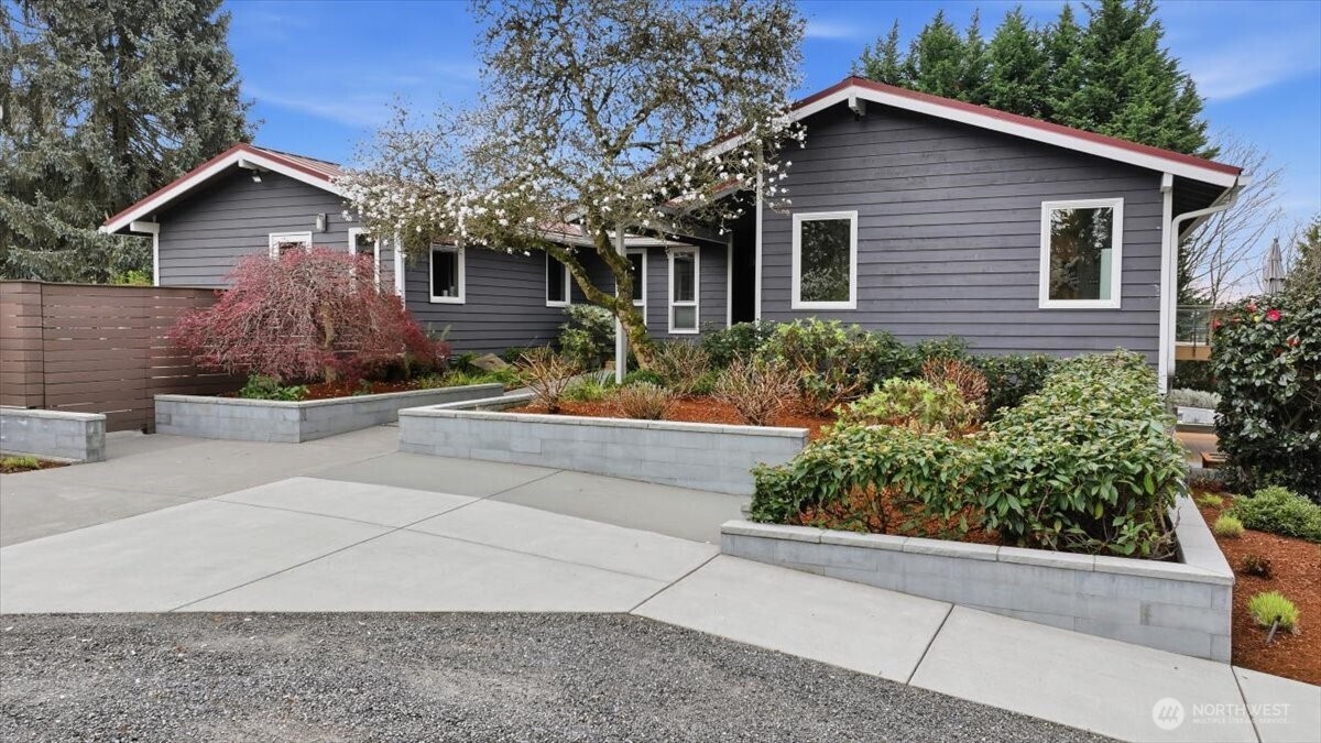 16125 NE 145 Street , Woodinville, WA 98072