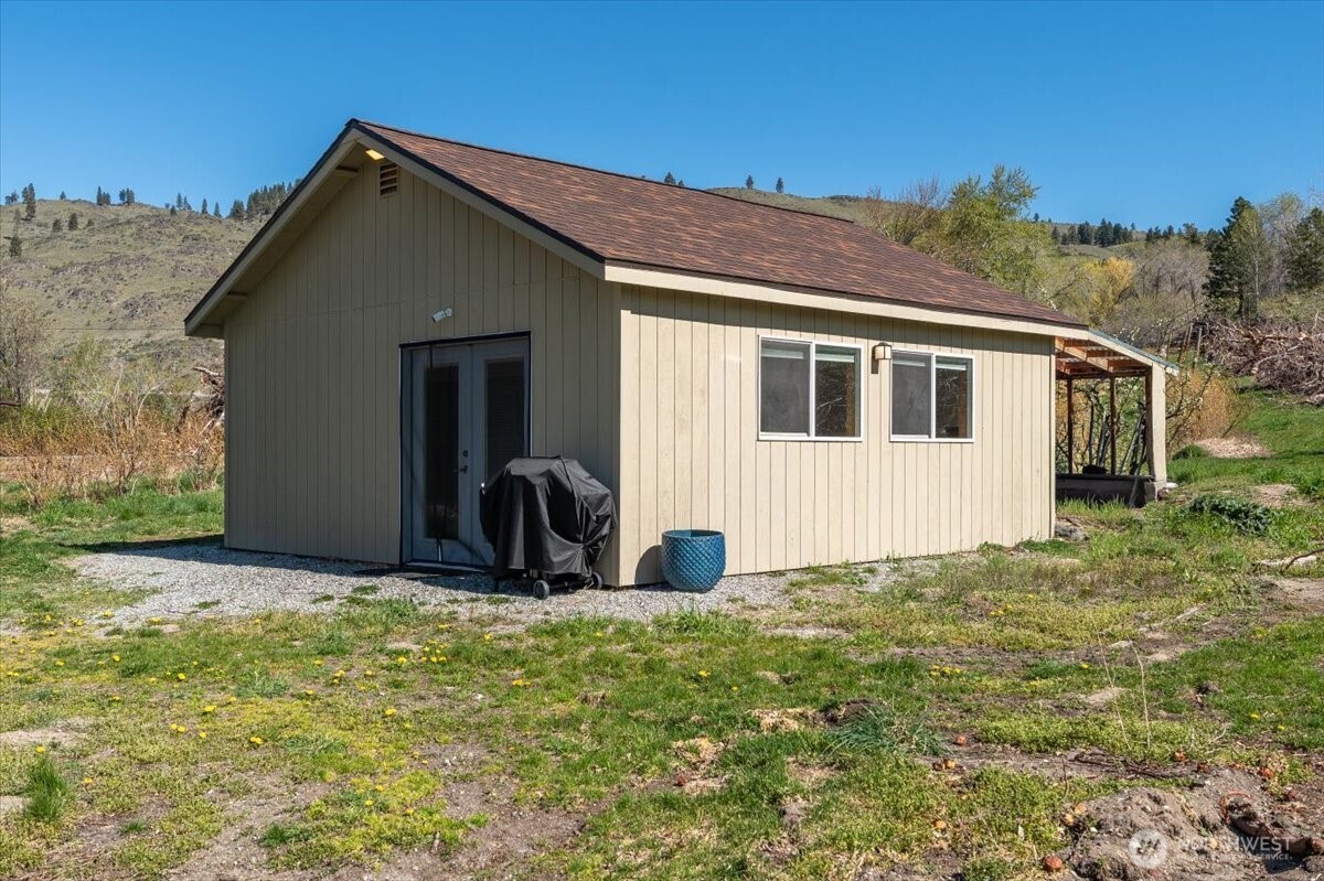 882 Lower Joe Creek Road , Manson, WA 98831