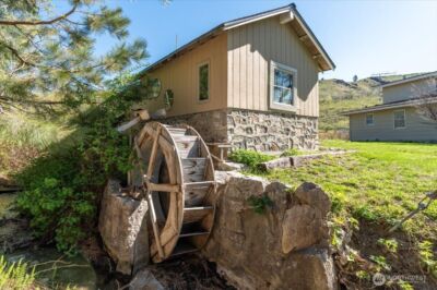 882 Lower Joe Creek Road , Manson, WA 98831 - Photo 28