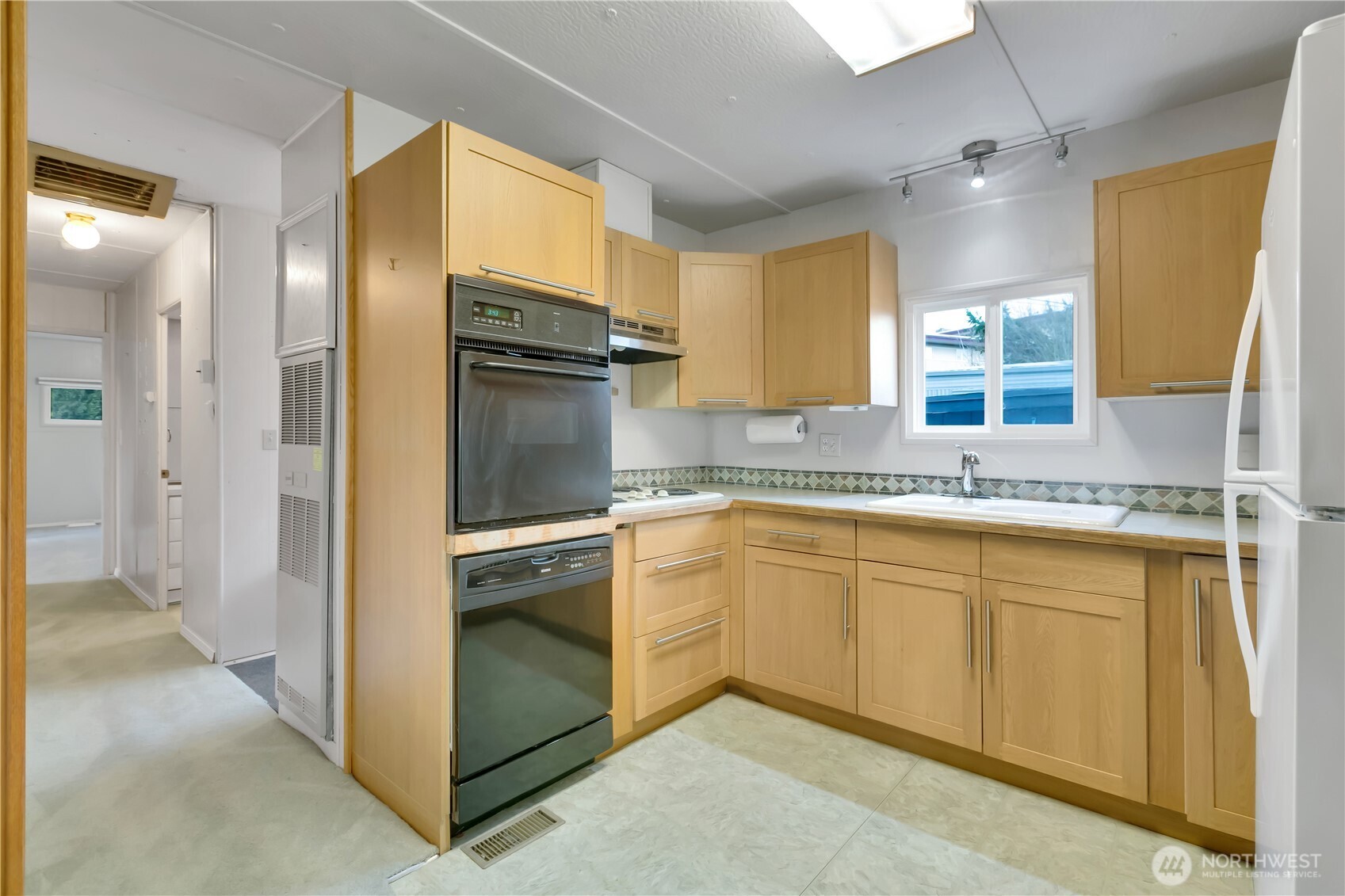 3230 Bow Lake Drive #007, SeaTac, WA 98188