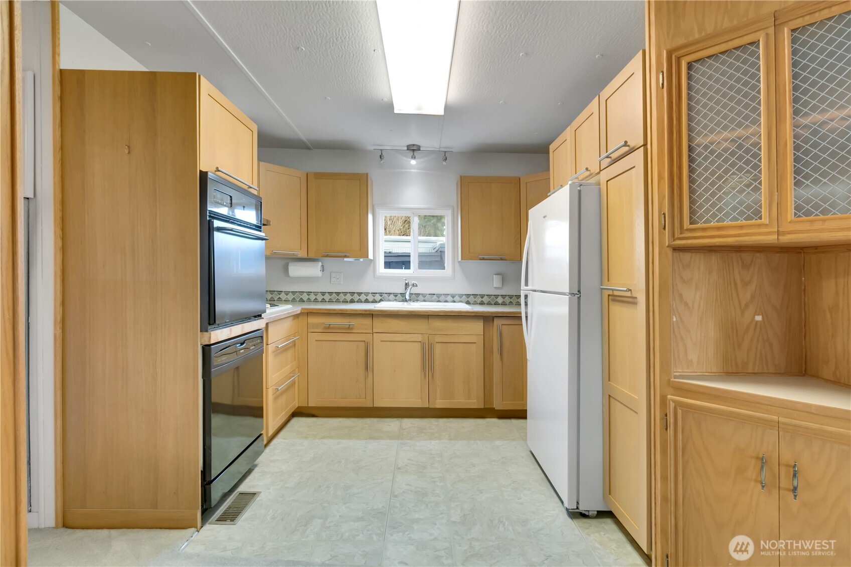 3230 Bow Lake Drive #007, SeaTac, WA 98188