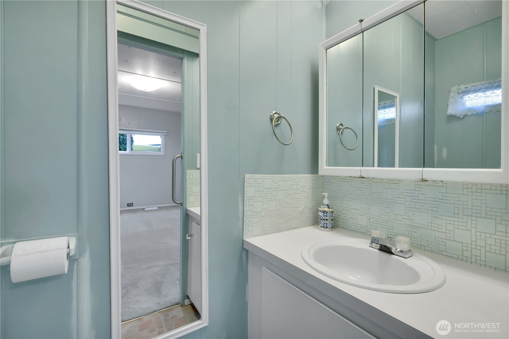 3230 Bow Lake Drive #007, SeaTac, WA 98188