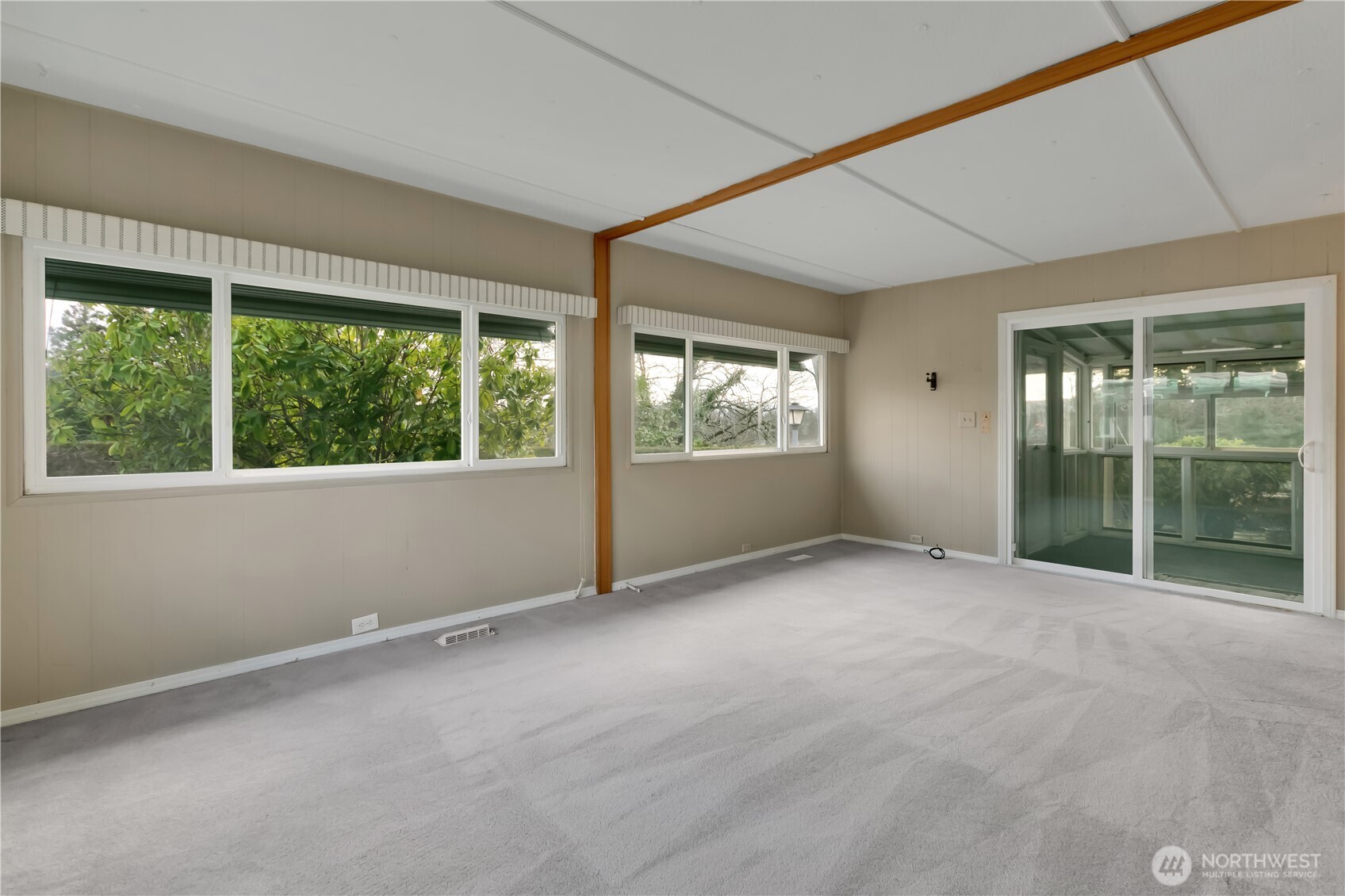 3230 Bow Lake Drive #007, SeaTac, WA 98188