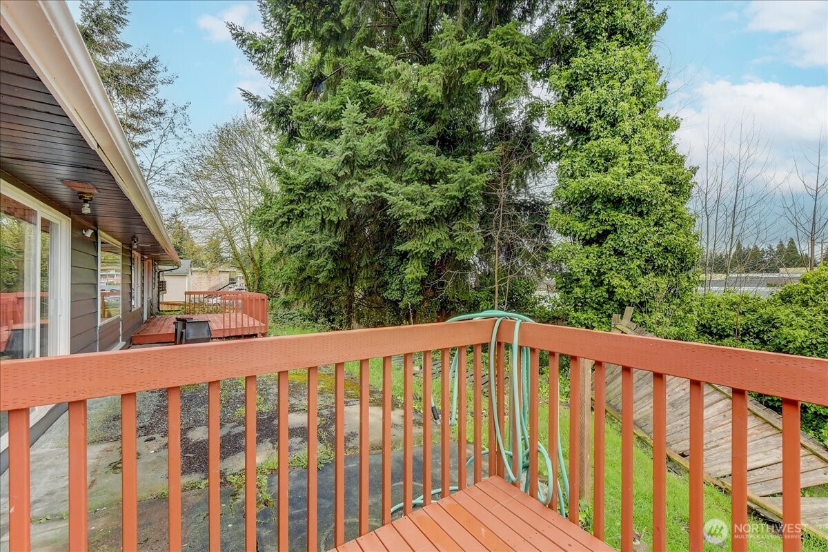 6629 204th Street SW, Lynnwood, WA 98036