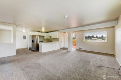 6629 204th Street SW, Lynnwood, WA 98036 - Photo 2