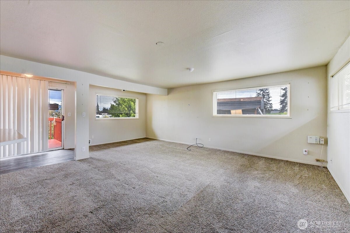 6629 204th Street SW, Lynnwood, WA 98036