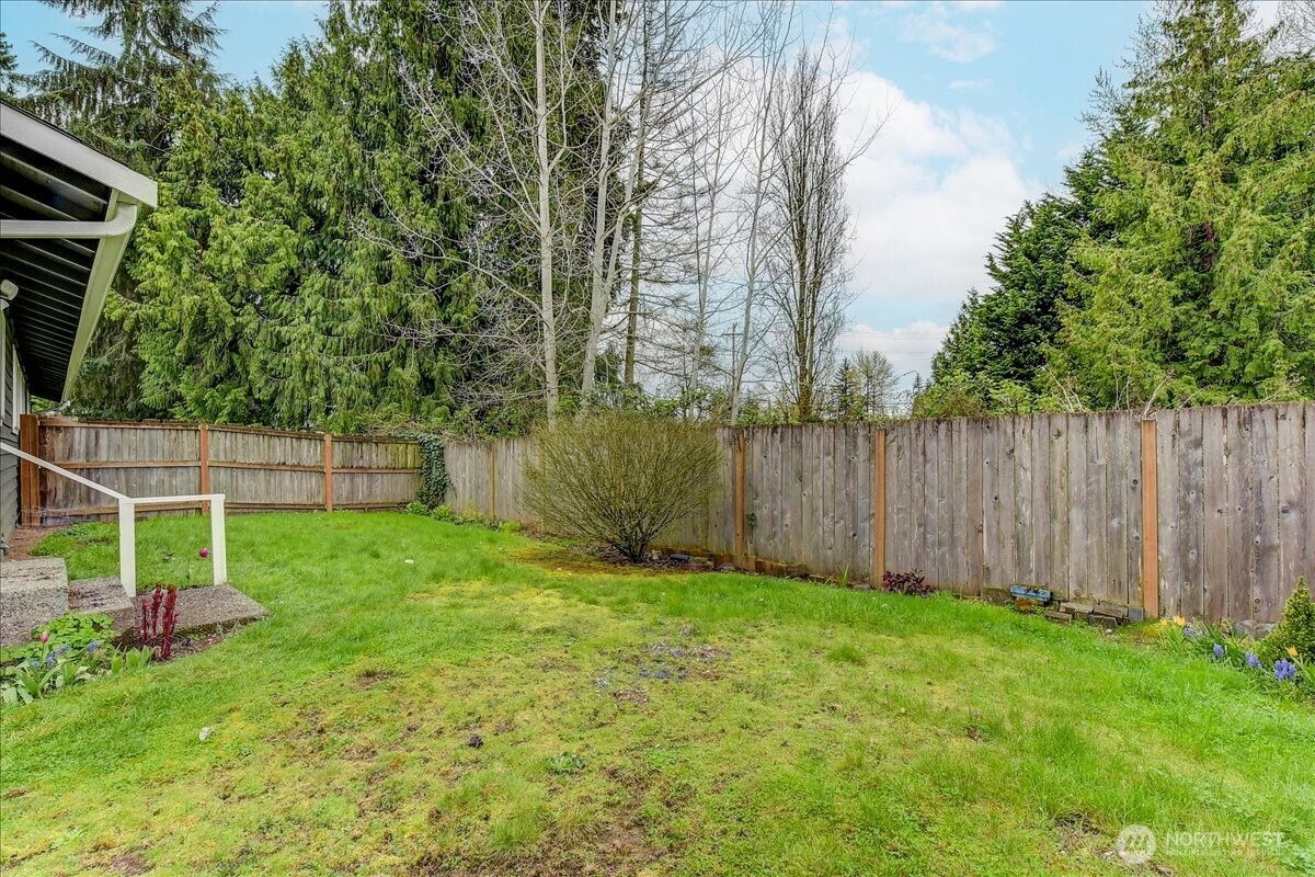 16231 E Shore Drive , Lynnwood, WA 98087