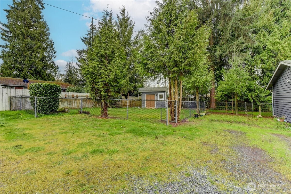 16231 E Shore Drive , Lynnwood, WA 98087