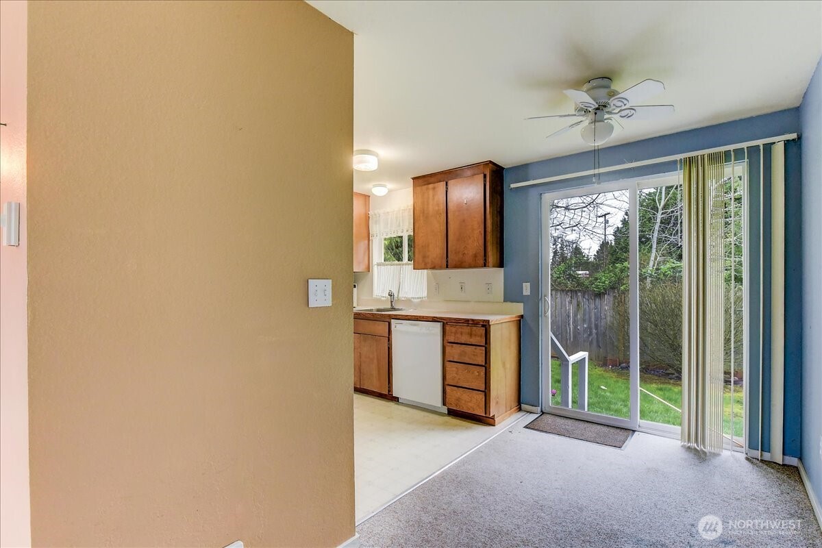 16231 E Shore Drive , Lynnwood, WA 98087