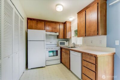 16231 E Shore Drive , Lynnwood, WA 98087 - Photo 8