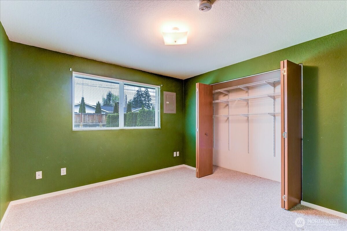 16231 E Shore Drive , Lynnwood, WA 98087