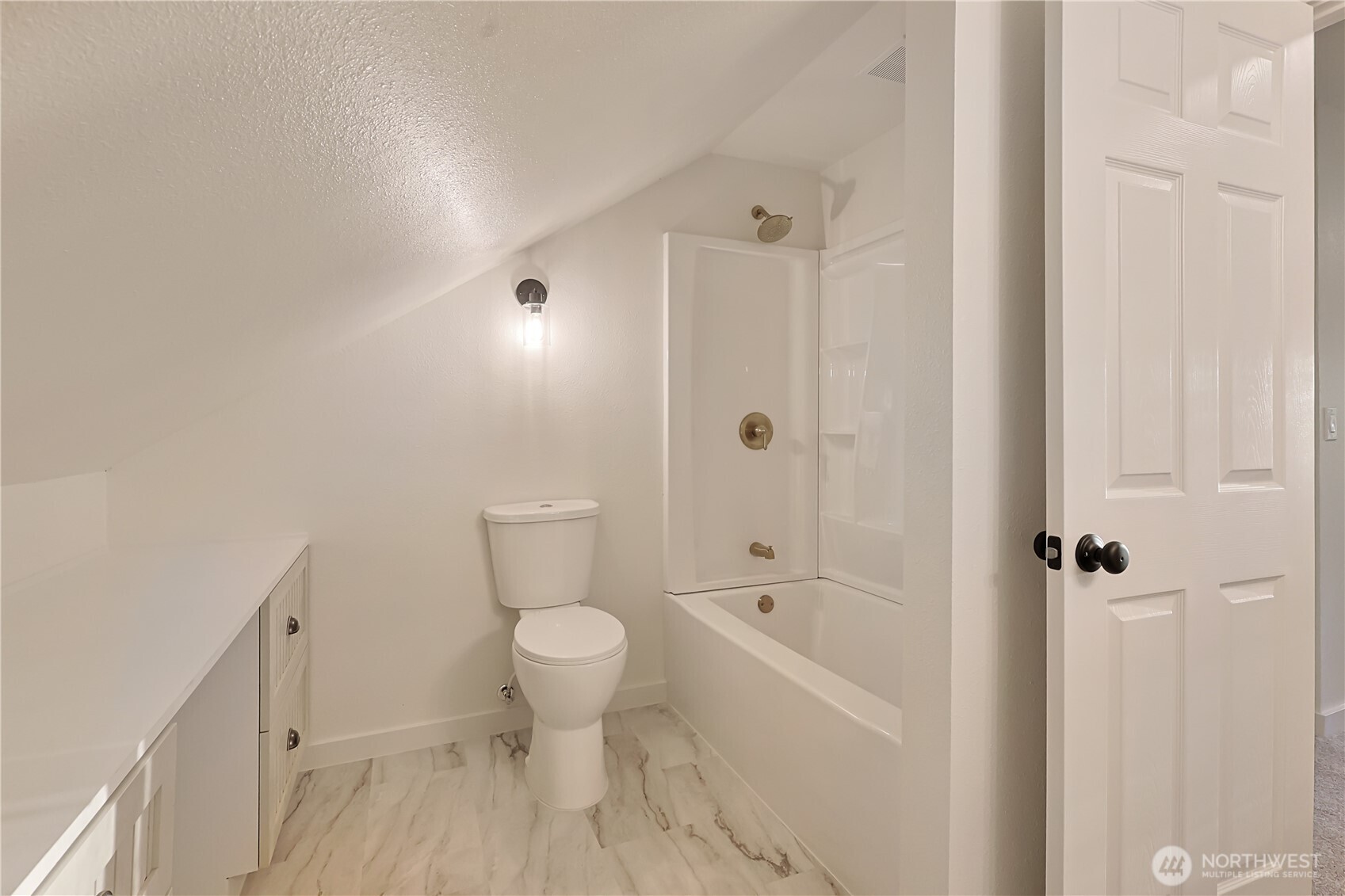 10802 Eatonville Highway E, Eatonville, WA 98328