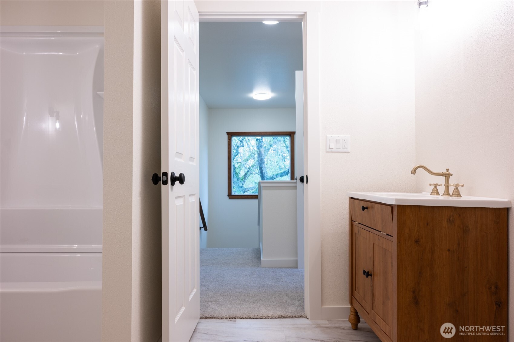 10802 Eatonville Highway E, Eatonville, WA 98328