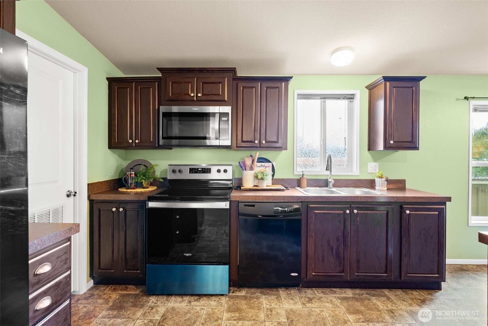 1910 2nd Avenue W, Bremerton, WA 98312