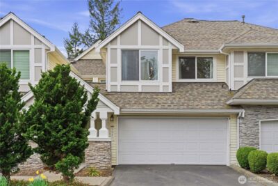 6649 SE Cougar Mountain Way , Bellevue, WA 98006