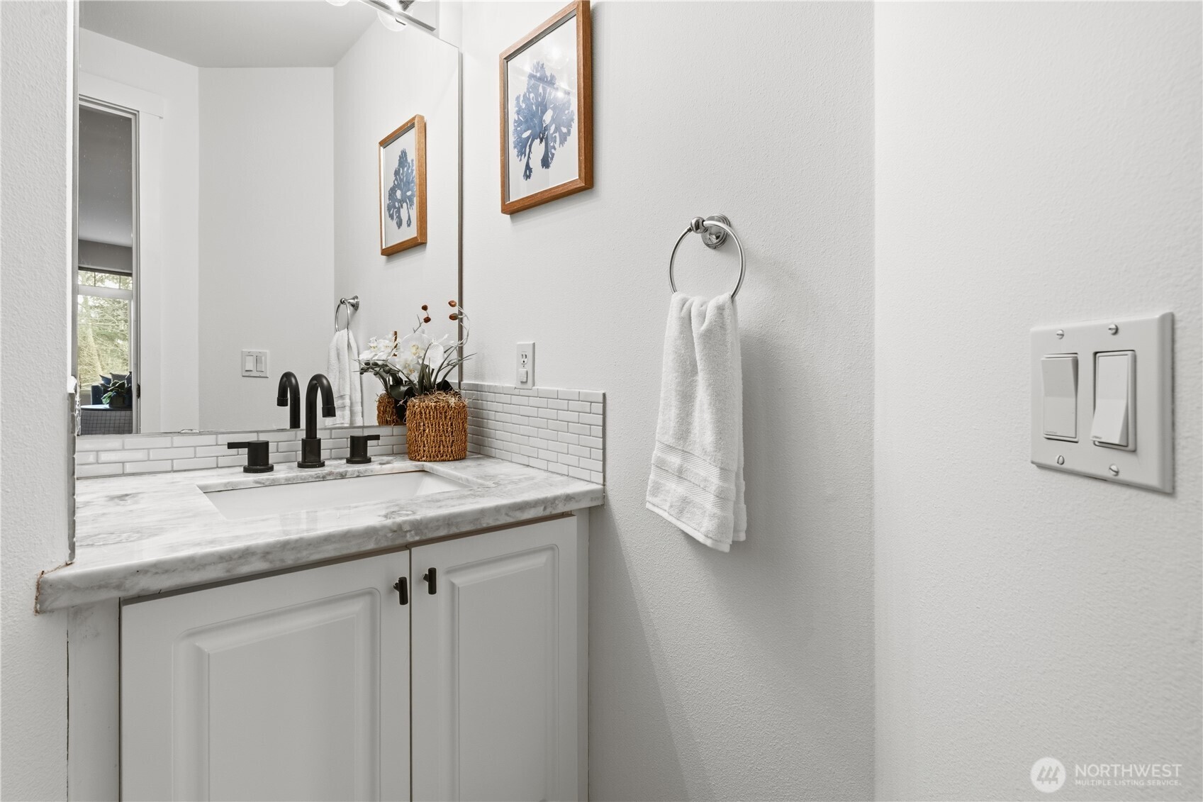 6649 SE Cougar Mountain Way , Bellevue, WA 98006