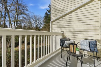 6649 SE Cougar Mountain Way , Bellevue, WA 98006 - Photo 14