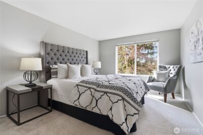 6649 SE Cougar Mountain Way , Bellevue, WA 98006 - Photo 15