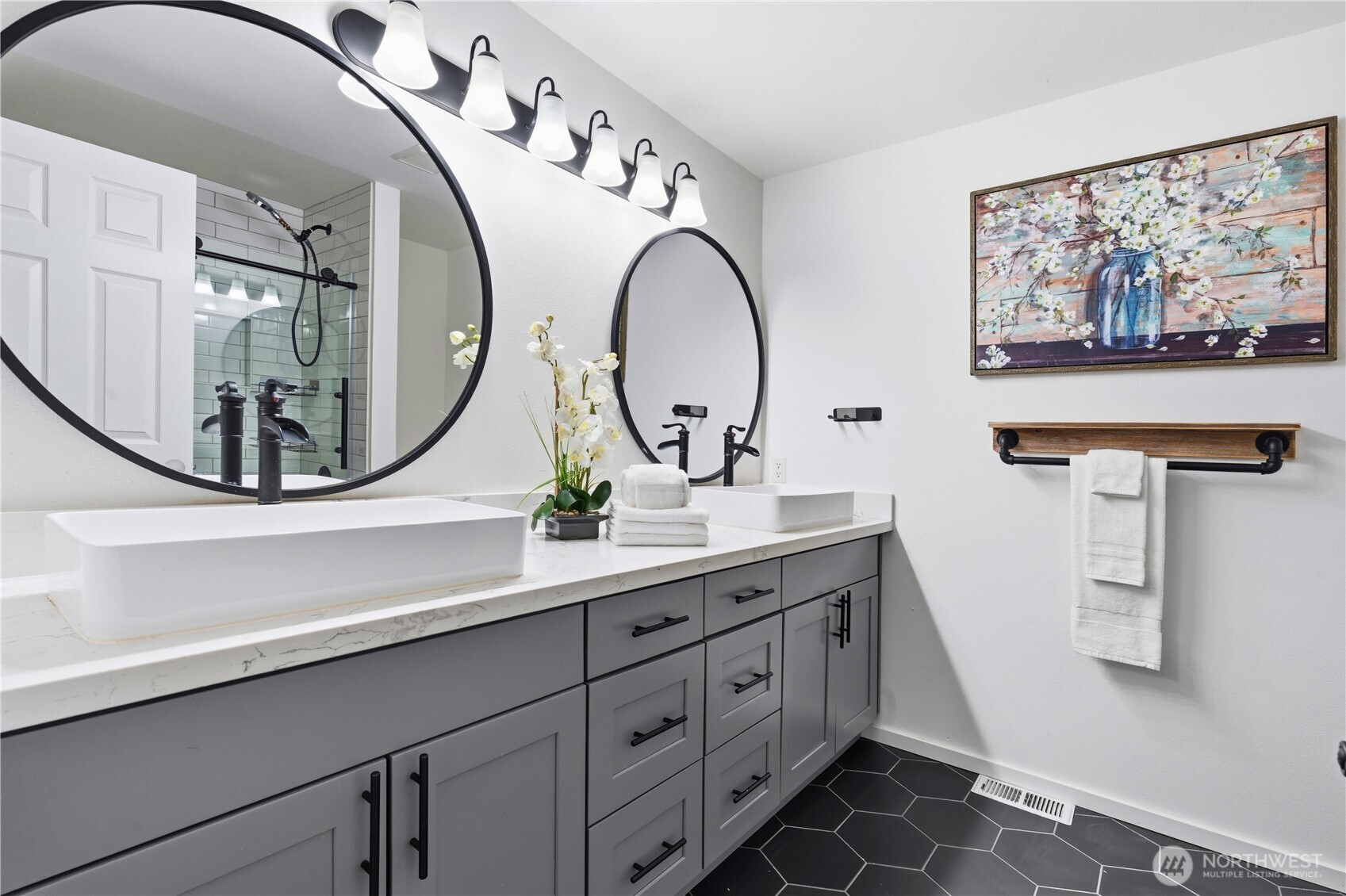 6649 SE Cougar Mountain Way , Bellevue, WA 98006