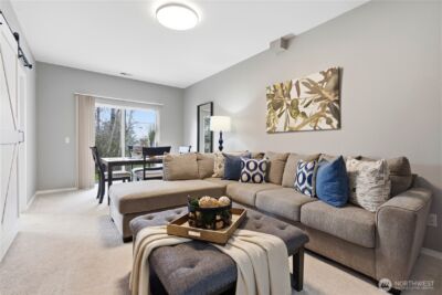 6649 SE Cougar Mountain Way , Bellevue, WA 98006 - Photo 29