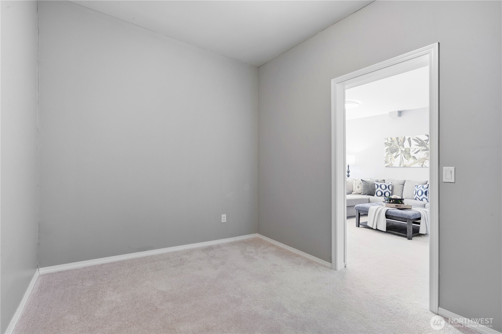 6649 SE Cougar Mountain Way , Bellevue, WA 98006