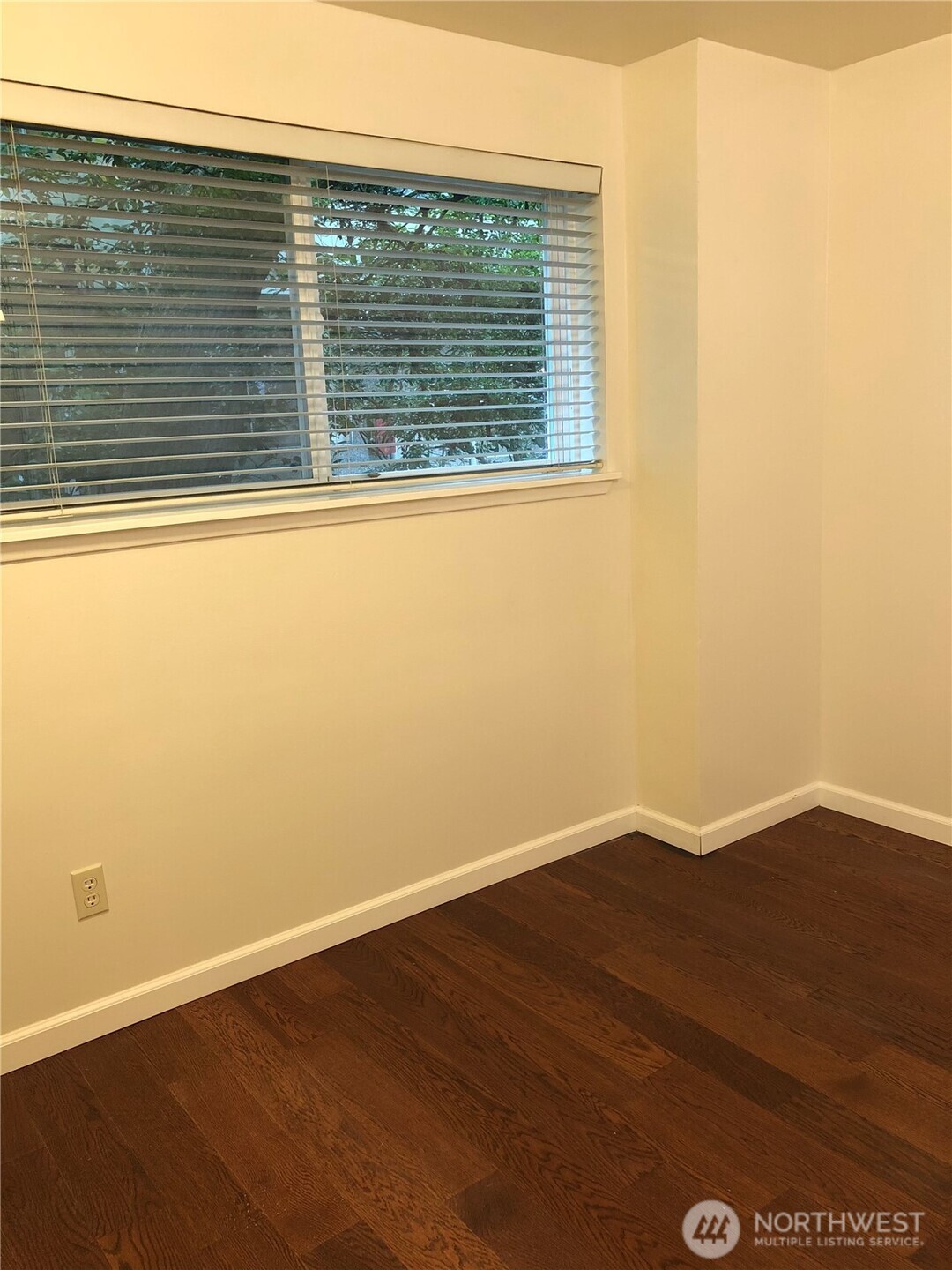 12030 32nd Avenue NE #1-6, Seattle, WA 98125