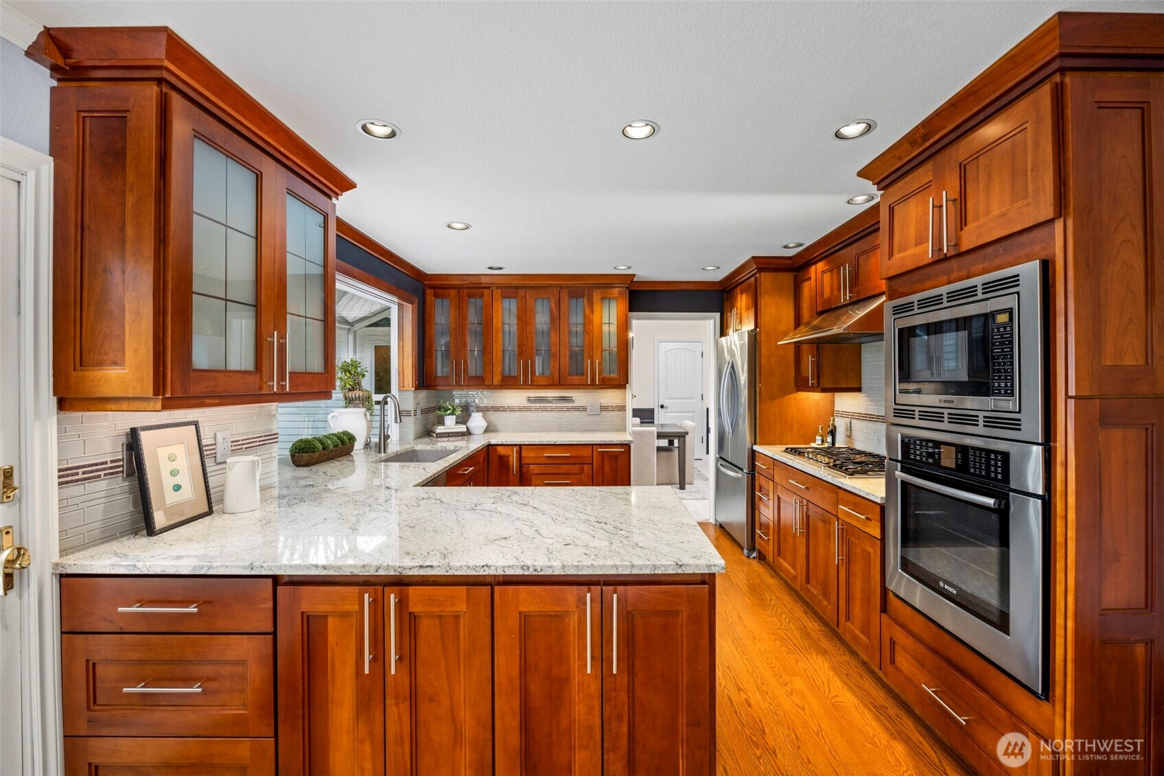 20627 NE 66th Place , Redmond, WA 98053